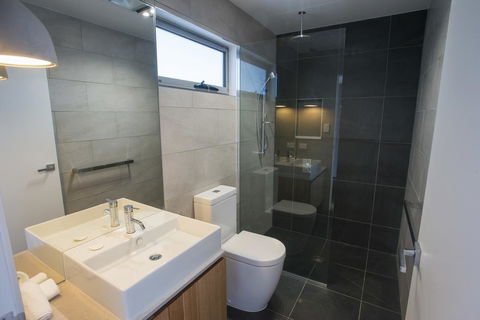 Rosevears Riverview Hotel - Tourism Adelaide 26
