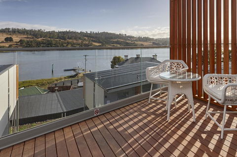 Rosevears Riverview Hotel - Tourism Adelaide 8