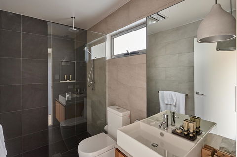 Rosevears Riverview Hotel - Tourism Adelaide 12