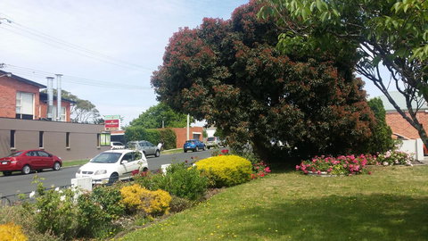 Riverbank Villa - Tourism Adelaide 11