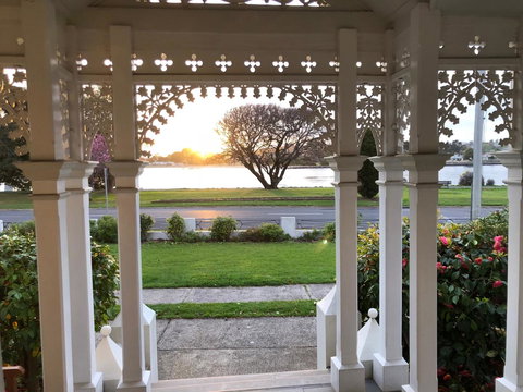 Riverbank Villa - Tourism Adelaide 8