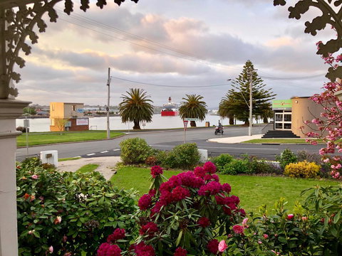 Riverbank Villa - Tourism Adelaide 6