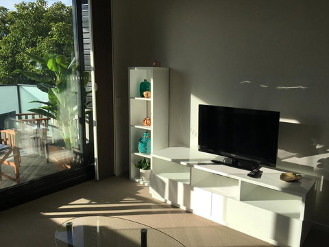 Hobart Inner City Apartment - Tourism Adelaide 9