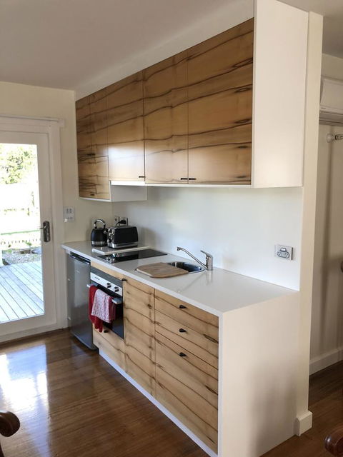 Richmond Bridge Accommodation â€œTwo The Bridgeâ€ - Tourism Adelaide 4