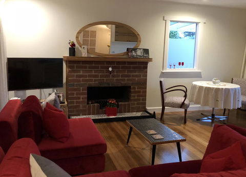 Richmond Bridge Accommodation â€œTwo The Bridgeâ€ - Tourism Adelaide 5