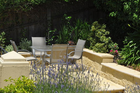 Belton Apartments-Hedge Cottage - Tourism Adelaide 28