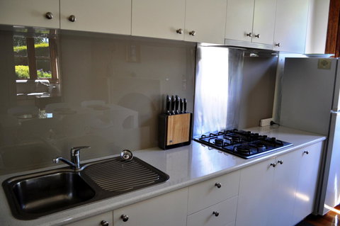 Belton Apartments-Hedge Cottage - Tourism Adelaide 18