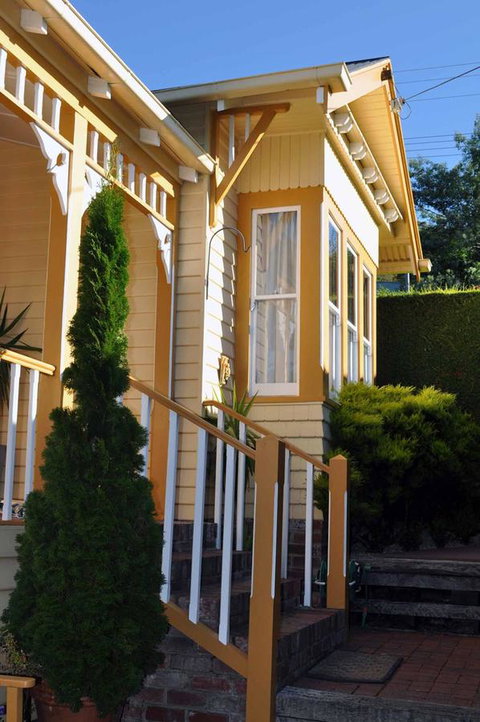 Belton Apartments-Hedge Cottage - Tourism Adelaide 0