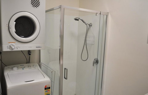 Belton Apartments-Hedge Cottage - Tourism Adelaide 24