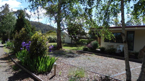 Karoola Cottage Self Contained - Tourism Adelaide 3