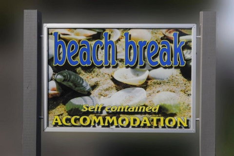 Beach Break Bicheno - Tourism Adelaide 3