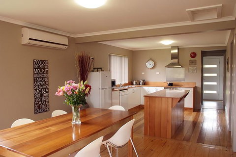 Pinestumps Holiday Home - Tourism Adelaide 0