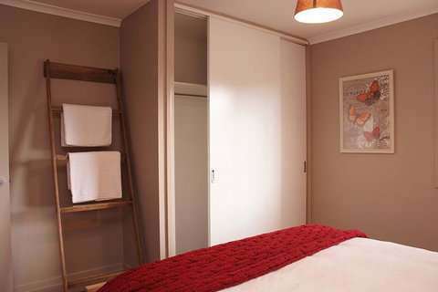 Pinestumps Holiday Home - Tourism Adelaide 6