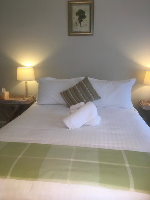 House On The Hill Bed And Breakfast - Tourism Adelaide 28