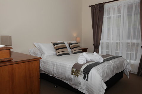 House On The Hill Bed And Breakfast - Tourism Adelaide 44