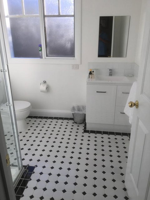 House On The Hill Bed And Breakfast - Tourism Adelaide 12