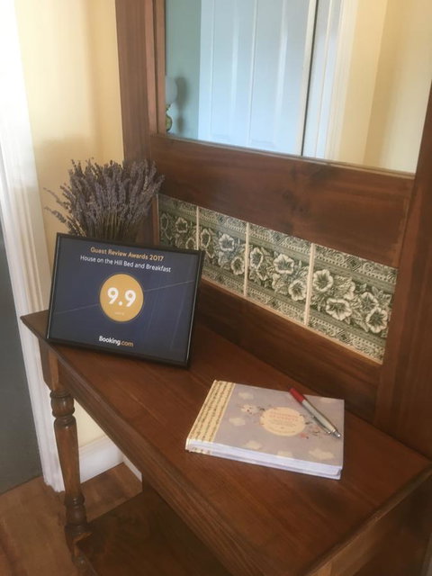 House On The Hill Bed And Breakfast - Tourism Adelaide 17