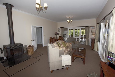 House On The Hill Bed And Breakfast - Tourism Adelaide 43