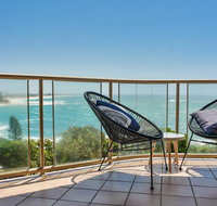 Ocean Front Moffat Beach Private Rooftop Terrace Walk to cafe's restaurants - Tourism Adelaide