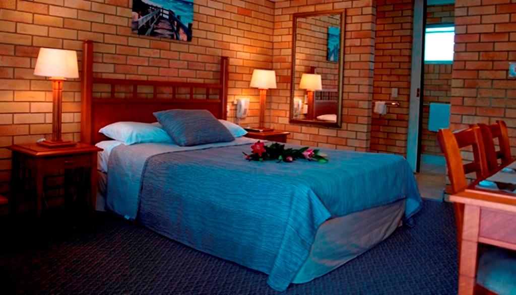 Pacific Paradise QLD Tourism Adelaide
