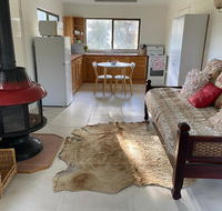 Pear Tree Cottage at Amiens - Tourism Adelaide