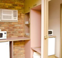 Pines Country Club Motor Inn - Tourism Adelaide