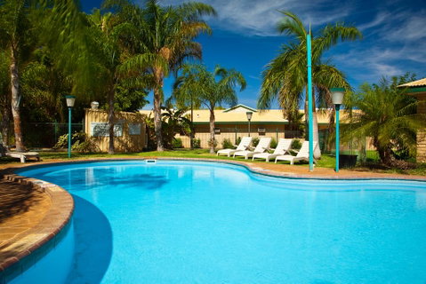 Potshot Hotel Resort - Tourism Adelaide 3