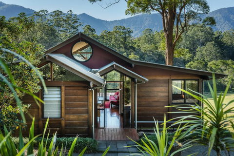 Promised Land Retreat - Tourism Adelaide 0