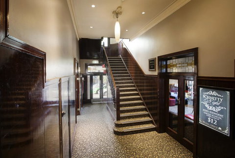 Pymble Hotel - Tourism Adelaide 3