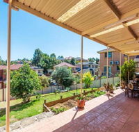 Quiet and spacious living close to all attractions - Tourism Adelaide