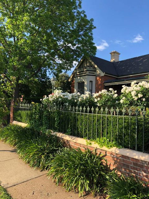 QUILTY HOUSE (Formerly Beethovens) - Tourism Adelaide 3