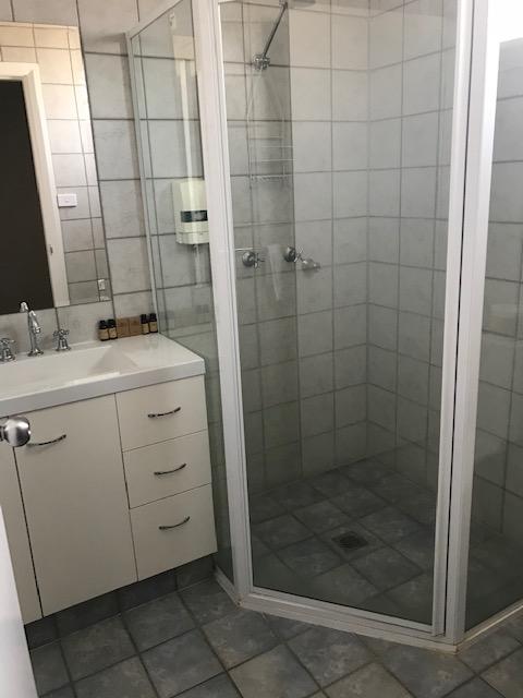 RAILWAY HOTEL MOTEL - Tourism Adelaide 1