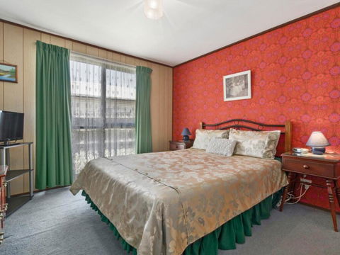 Raymond Cottage - Tourism Adelaide 0