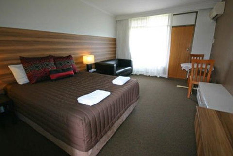 Red Cedars Motel - Tourism Adelaide 2