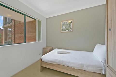 REDFERN 3 BEDROOM APARTMENT FREE PARKING WALK TO CENTRAL STATION NRE187 - Tourism Adelaide 2
