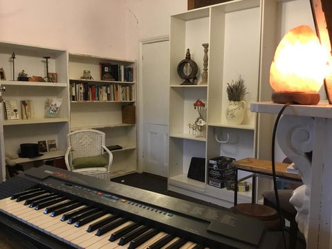 Redhaus Artist Cottage - Tourism Adelaide 2