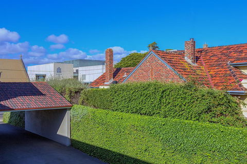 Redwood Manor Motel Apartments - Tourism Adelaide 3
