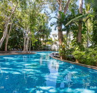 Relax in Palm Cove - Tourism Adelaide