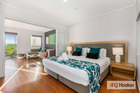RESORT & SPA 8321 HINTERLAND Views - Tourism Adelaide 0