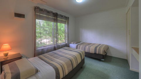 Restaway Holiday Units - Tourism Adelaide 3