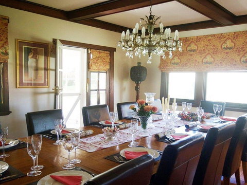 Robin Hill Manor - Rambling Retreat & Tennis Court - Tourism Adelaide 2