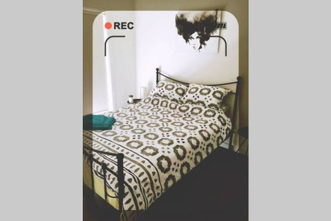 Rosanna Jewel! Up To 4ppl With 2 Bedroom+Parking - Tourism Adelaide 1