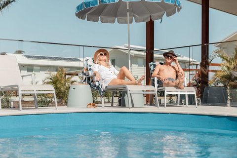 Salt @ South West Rocks - Tourism Adelaide 0