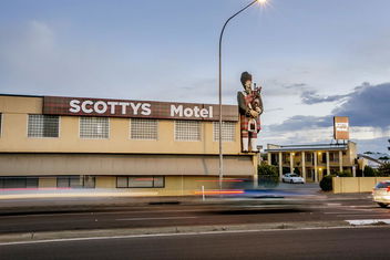Scotty's Motel with Tourism Adelaide