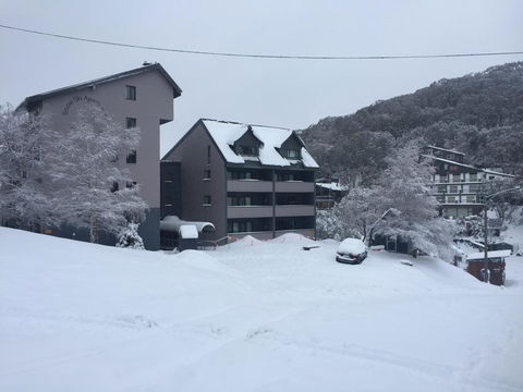 Snow Ski Apartments 14 - Tourism Adelaide 0