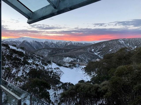 Snow Ski Apartments 33 - Tourism Adelaide 3