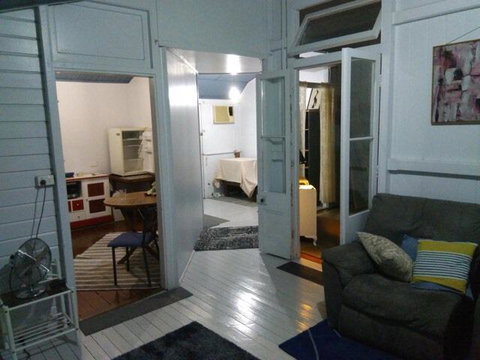 Spacious Apartment - Tourism Adelaide 0