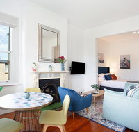 Spacious Studio With Balcony in Inner-City Glebe - Tourism Adelaide