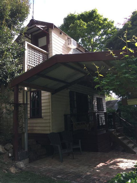 Stone's Throw Cottage Bed And Breakfast - Tourism Adelaide 2