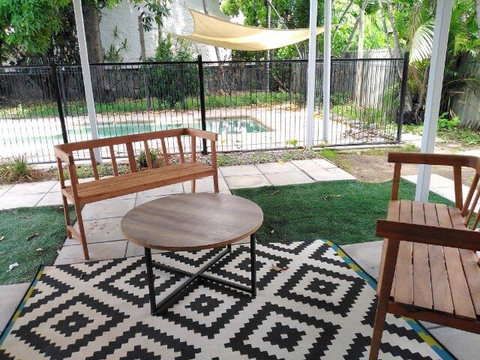 Stranded? Nowhere To Stay? Sanitised Apartment, Sleeps 4, Netflix, Wifi, Pool - Tourism Adelaide 3